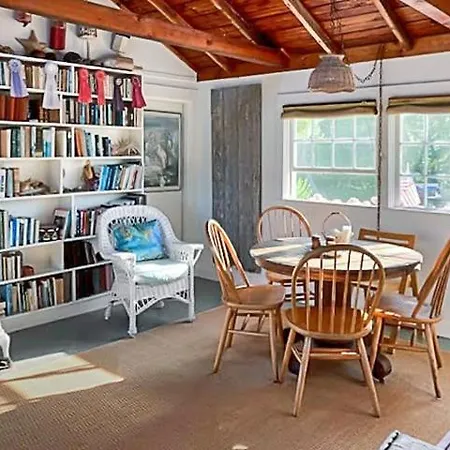 Elegant Nantucket Retreat On Village Way 3Br